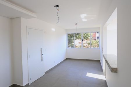 Sala de apartamento à venda com 2 quartos, 73m² em Esplanada, Belo Horizonte