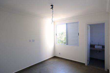 Apartamento à venda com 93m², 2 quartos e 2 vagas Apartamento à venda com 93m², 2 quartos e 2 vagasSuíte
