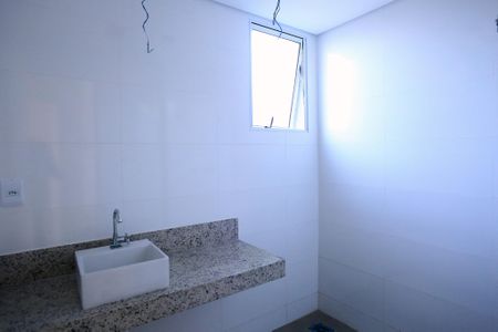 Apartamento à venda com 93m², 2 quartos e 2 vagas Apartamento à venda com 93m², 2 quartos e 2 vagasBanheiro