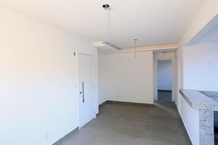 Sala de apartamento à venda com 2 quartos, 93m² em Esplanada, Belo Horizonte