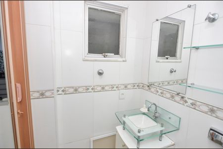 Apartamento à venda com 50m², 2 quartos e 1 vaga Apartamento à venda com 50m², 2 quartos e 1 vagaBanheiro da Suíte