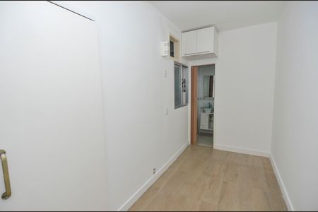 Apartamento à venda com 50m², 2 quartos e 1 vaga Apartamento à venda com 50m², 2 quartos e 1 vagaSuíte