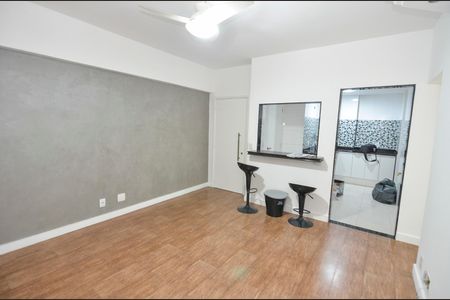 Apartamento à venda com 50m², 2 quartos e 1 vaga Apartamento à venda com 50m², 2 quartos e 1 vagaSala