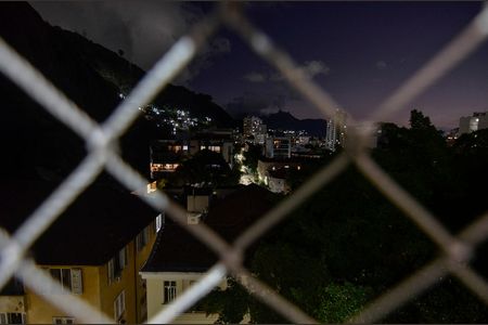 Apartamento à venda com 50m², 2 quartos e 1 vaga Apartamento à venda com 50m², 2 quartos e 1 vagaSala