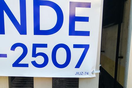 Placa JIUZ-74 de apartamento à venda com 2 quartos, 51m² em Tijuca, Rio de Janeiro