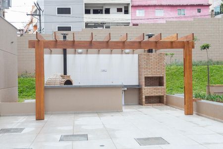 Apartamento para alugar com 45m², 2 quartos e 1 vaga Apartamento para alugar com 45m², 2 quartos e 1 vagaÁrea comum - Churrasqueira