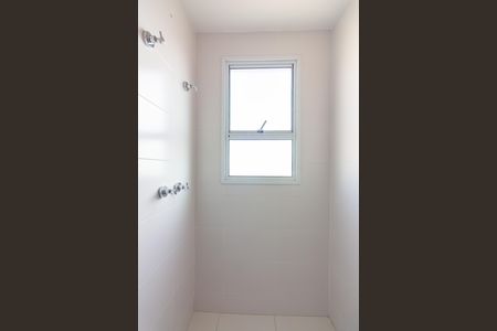 Apartamento à venda com 64m², 2 quartos e 2 vagas Apartamento à venda com 64m², 2 quartos e 2 vagasBanheiro social
