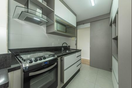 Cozinha de apartamento para alugar com 2 quartos, 73m² em Santo Amaro, São Paulo