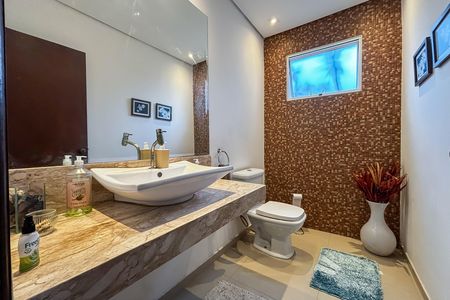 Casa à venda com 230m², 3 quartos e 2 vagas