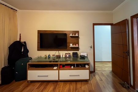 Casa à venda com 230m², 3 quartos e 2 vagas