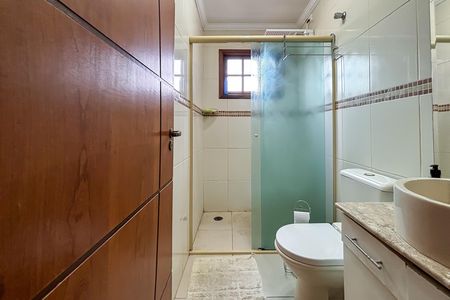 Casa à venda com 230m², 3 quartos e 2 vagas