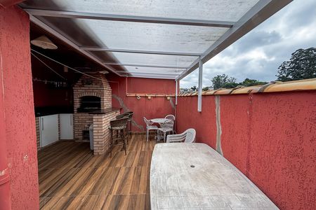 Casa à venda com 230m², 3 quartos e 2 vagas