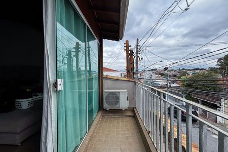 Casa à venda com 230m², 3 quartos e 2 vagas