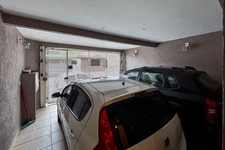 Casa à venda com 230m², 3 quartos e 2 vagas