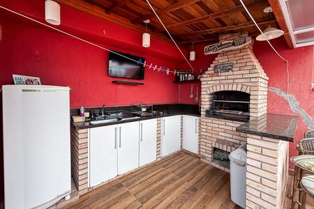 Casa à venda com 230m², 3 quartos e 2 vagas