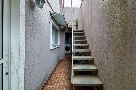 Casa à venda com 230m², 3 quartos e 2 vagas