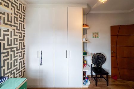 Casa à venda com 230m², 3 quartos e 2 vagas