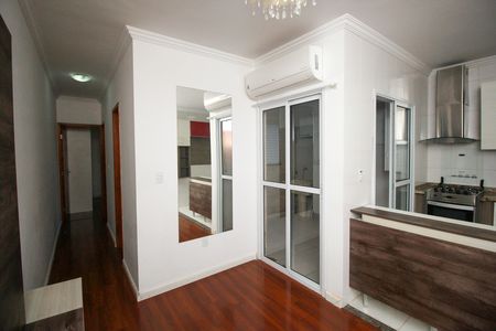 Sala de apartamento para alugar com 2 quartos, 64m² em Vila Pires, Santo André