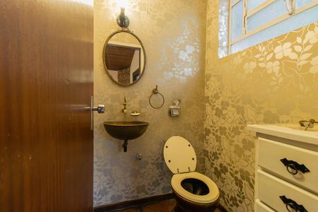 Casa de condomínio para alugar com 213m², 4 quartos e 4 vagas Casa de condomínio para alugar com 213m², 4 quartos e 4 vagasLavabo