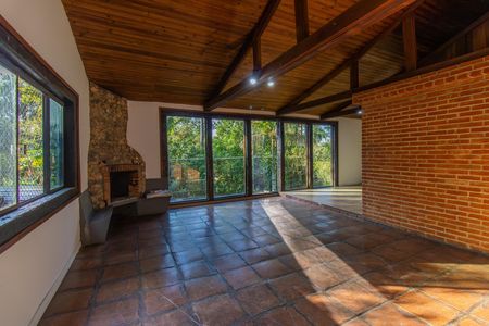 Sala de casa de condomínio para alugar com 4 quartos, 213m² em Jardim Colibri, Cotia