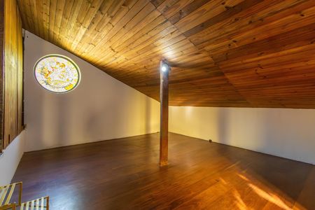 Casa de condomínio para alugar com 213m², 4 quartos e 4 vagas Casa de condomínio para alugar com 213m², 4 quartos e 4 vagasSala 2