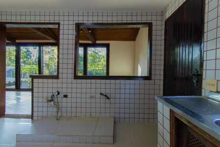Casa de condomínio para alugar com 213m², 4 quartos e 4 vagas Casa de condomínio para alugar com 213m², 4 quartos e 4 vagasCozinha