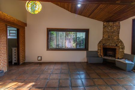 Sala de casa de condomínio para alugar com 4 quartos, 213m² em Jardim Colibri, Cotia