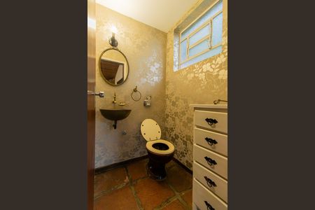 Casa de condomínio para alugar com 213m², 4 quartos e 4 vagas Casa de condomínio para alugar com 213m², 4 quartos e 4 vagasLavabo