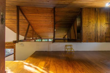 Casa de condomínio para alugar com 213m², 4 quartos e 4 vagas Casa de condomínio para alugar com 213m², 4 quartos e 4 vagasSala 2