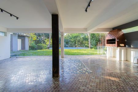 Casa de condomínio para alugar com 213m², 4 quartos e 4 vagas Casa de condomínio para alugar com 213m², 4 quartos e 4 vagasChurrasqueira