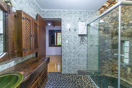 Casa de condomínio para alugar com 213m², 4 quartos e 4 vagas Casa de condomínio para alugar com 213m², 4 quartos e 4 vagasBanheiro do Quarto 4 - Suíte