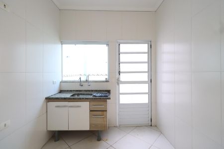 Casa para alugar com 91m², 2 quartos e 2 vagasCozinha