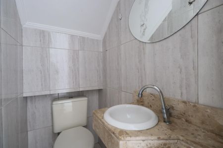 Casa para alugar com 91m², 2 quartos e 2 vagasLavabo