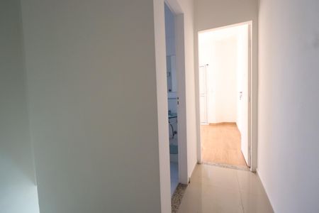 Corredor de casa para alugar com 2 quartos, 91m² em Vila Aricanduva, São Paulo