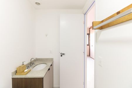 Studio para alugar com 27m², 1 quarto e sem vaga Studio para alugar com 27m², 1 quarto e sem vagaBanheiro