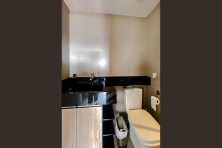 Apartamento à venda com 55m², 2 quartos e 1 vaga Apartamento à venda com 55m², 2 quartos e 1 vagaBanheiro