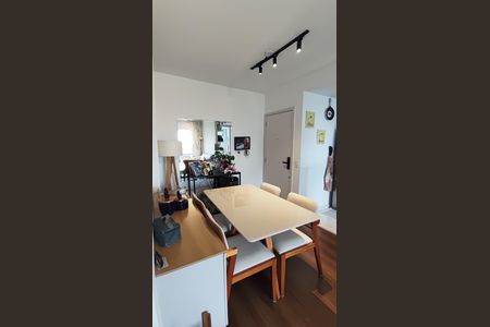 Apartamento à venda com 68m², 3 quartos e 2 vagas Apartamento à venda com 68m², 3 quartos e 2 vagasSala de Jantar