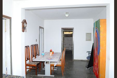 Casa à venda com 450m², 2 quartos e 8 vagasCopa