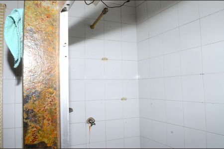 Casa à venda com 450m², 2 quartos e 8 vagasBanheiro social