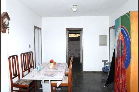 Casa à venda com 450m², 2 quartos e 8 vagasCopa