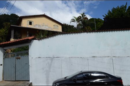 Casa à venda com 450m², 2 quartos e 8 vagasFachada