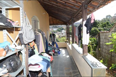 Casa à venda com 450m², 2 quartos e 8 vagasÁrea externa
