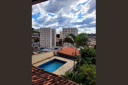 Casa à venda com 450m², 2 quartos e 8 vagas Casa à venda com 450m², 2 quartos e 8 vagasVista