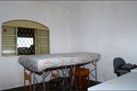 Casa à venda com 450m², 2 quartos e 8 vagasQuarto 2