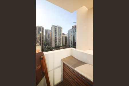 Apartamento à venda com 46m², 1 quarto e 1 vaga Apartamento à venda com 46m², 1 quarto e 1 vagaVaranda