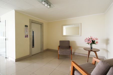 Apartamento à venda com 46m², 1 quarto e 1 vaga Apartamento à venda com 46m², 1 quarto e 1 vagaHall