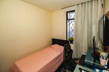 Apartamento à venda com 2 quartos, 77m² em São Francisco, Belo Horizonte