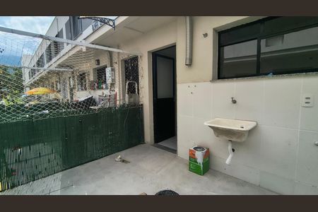 Apartamento à venda com 58m², 2 quartos e 1 vaga Apartamento à venda com 58m², 2 quartos e 1 vagaÁrea de Serviço