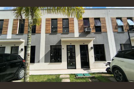 Apartamento à venda com 58m², 2 quartos e 1 vaga Apartamento à venda com 58m², 2 quartos e 1 vagaFachada da Casa