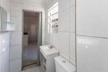Casa para alugar com 36m², 1 quarto e sem vaga Casa para alugar com 36m², 1 quarto e sem vagaBanheiro